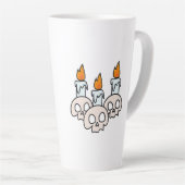 Three Skulls with Burning Candles カフェラテマグ (右アングル)