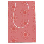 Three styles peach mod mandala ミディアムペーパーバッグ (正面)