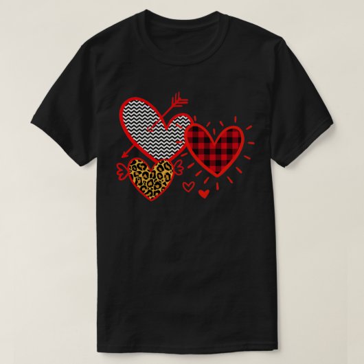 Three Valentine's Day Hearts  Plaid Leopard Stripe Tシャツ (デザイン正面)
