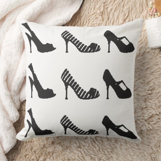 Throw Pillow クッション (ブランケット)