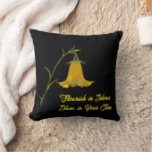 Throw Pillow 16" x 16" – Flowers for the Soul クッション (ブランケット)