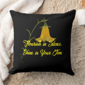 Throw Pillow 20" x 20" – Flowers for the Soul クッション (ブランケット)