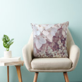 Throw Pillow Blush Pink Hydrangea Floral Botanical クッション (椅子)