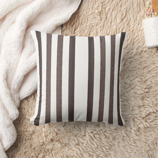 Throw Pillow Brown & White Stripe クッション (ブランケット)