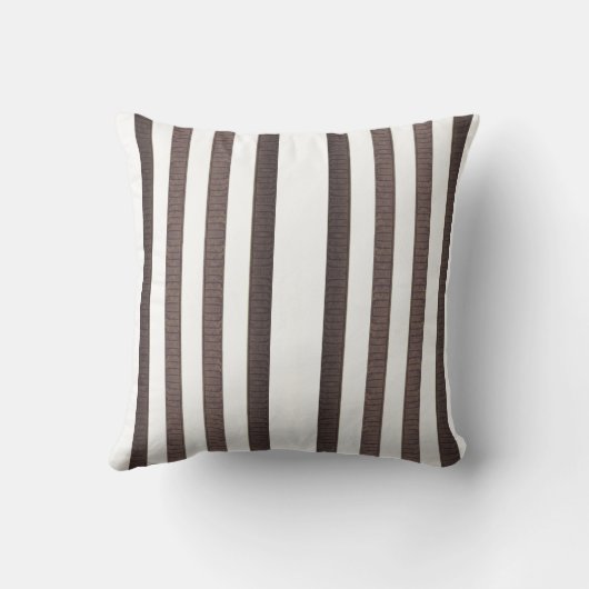 Throw Pillow Brown & White Stripe クッション (裏面)