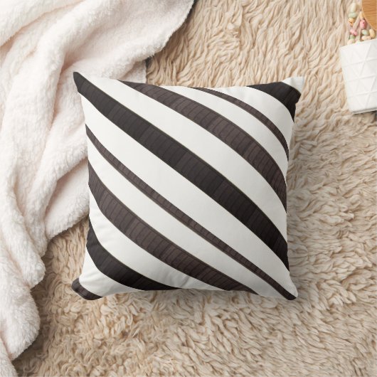 Throw Pillow Brown & White Stripe クッション (ブランケット)