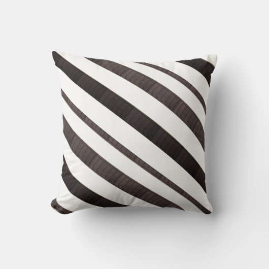 Throw Pillow Brown & White Stripe クッション (正面)