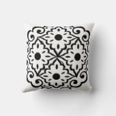 Throw Pillow Elegant Moroccan Geometric Throw Pill クッション (裏面)
