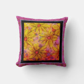 Throw Pillow - Floral with Red Centers クッション (正面)