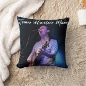 Throw Pillow - James Hartsoe singing クッション (ブランケット)