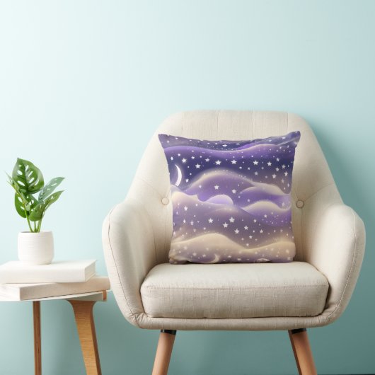 Throw Pillow - Lilac Cream Celestial Moon クッション (椅子)
