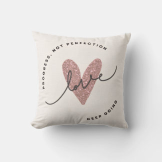 Throw Pillow – Pink Glitter Heart Love Design | In クッション
