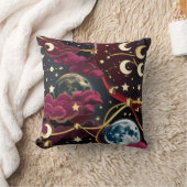 Throw Pillow – Red Celestial Moon Design クッション (ブランケット)