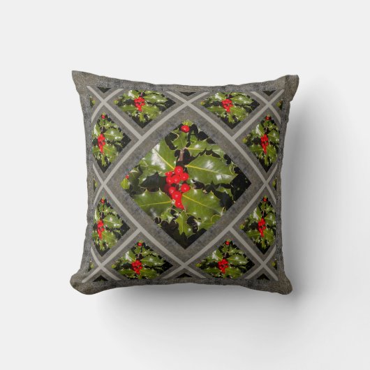 Throw Pillow with Holiday Holly クッション (正面)