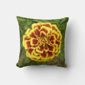 Throw Pillow With Picture Of Marigold On It クッション (正面)