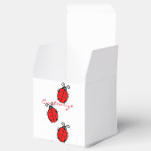 Thunder_Coveをクロールする赤いLadybug フェイバーボックス (オープン)