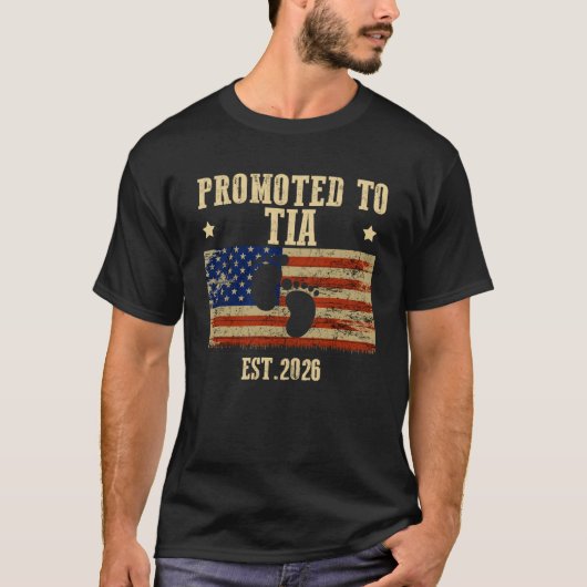 TIA 2026ベビーシャワーUSAアメリカ国旗に昇格 Tシャツ (正面)
