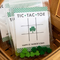 Tic Tac Toe St. Patrick's Dayカード子供へ