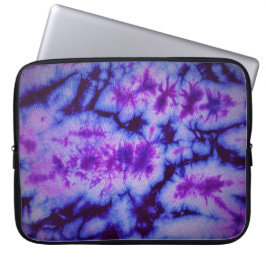 tie dye abstract in shades of blue and purple lapt ラップトップスリーブ