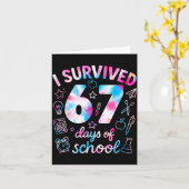 Tie Dye I Survived 67 Days Of School Funny Six Sev カード (黄色い花)