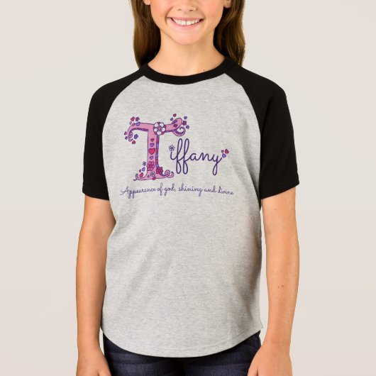 Tiffanyの女の子の名前及びTのモノグラムのワイシャツを意味すること Tシャツ (正面)