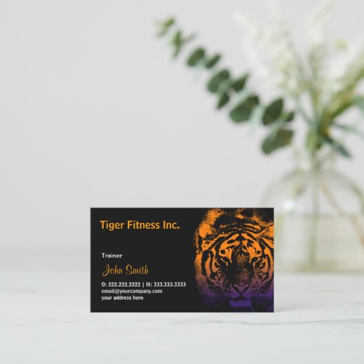 Tigerフィットネス/トレーニングダーク名刺 名刺 (スタンド正面)