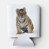 Tiger Cub in the Snow Photograph 缶クーラー (裏面)