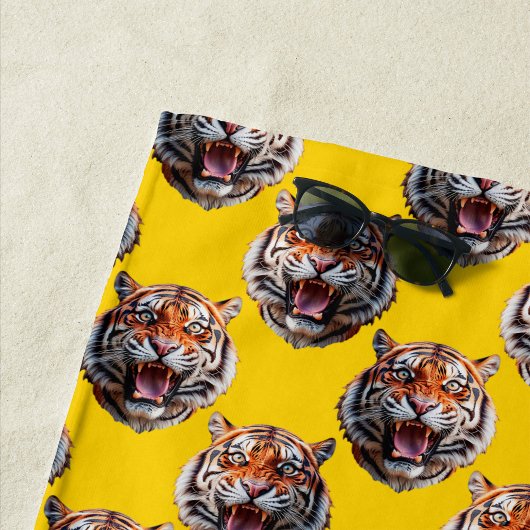 Tiger Head Pattern Design Yellow  ビーチタオル