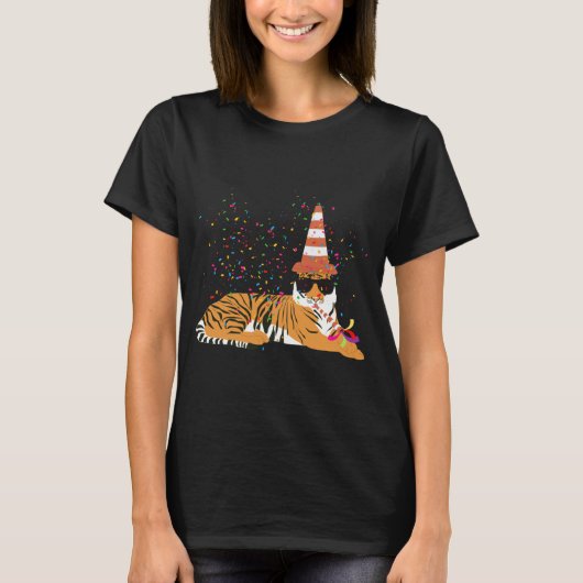 Tiger Partying Animals Having A Party  Tシャツ (正面)