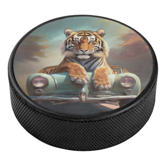 Tiger sitting on a sports car  アイスホッケーパック (3/4)