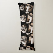 Tiger Strings – Elegant Musical Art ボディピロー (正面縦)