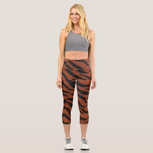 Tiger Stripe Wild Pattern カプリレギンス (正面)