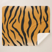 Tiger stripes pattern シェルパブランケット (正面(横))