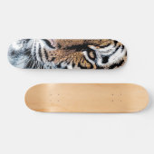 Tiger stripes Portrait in Graphic Press Style スケートボード (横)