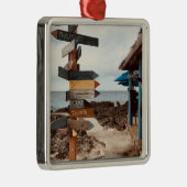 "Tikiバー"の写真撮影のオーナメント メタルオーナメント (右)