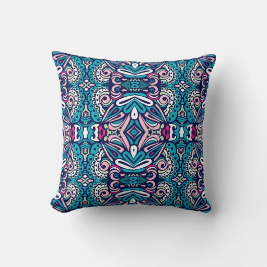 Tiled ethnic pattern. Abstract geometric mosaic vi クッション (正面)