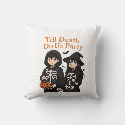 Till Death Do Us Party – Anime Halloween Couple Cl クッション (正面)