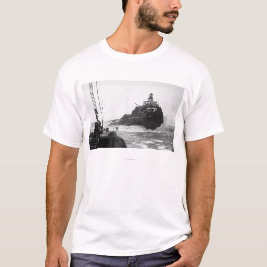 Tillamookの船Photograpからのオレゴンの灯台 Tシャツ (正面)