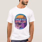 Time Is Now Level Up Retro Gamer Arcade 80s Tシャツ (正面)