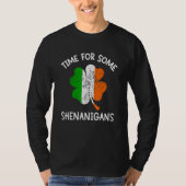 Time some shenanigans ireland flag shamrock St Pat Tシャツ (正面)