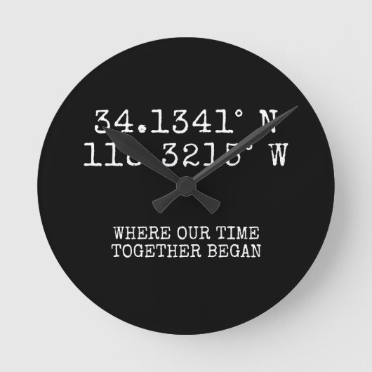Time Spent Together GPS Coordinates Personalized ラウンド壁時計 (正面)