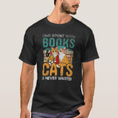 Time Spent With Books And Cats Is Never Wasted Pet Tシャツ (正面)