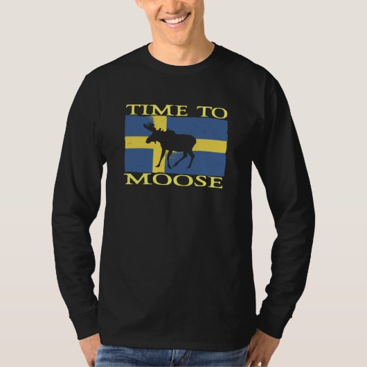 Time To Moose Scandinavia Souvenir Sweden Flag Moo Tシャツ (正面)