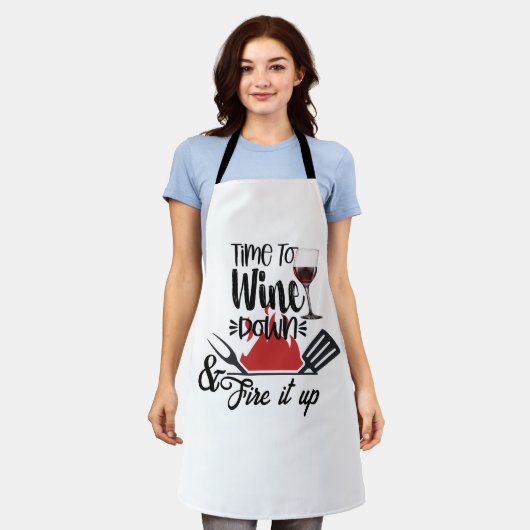 Time To Wine Wind Down Apron - Chef BBQ Gift エプロン (着用した状態)