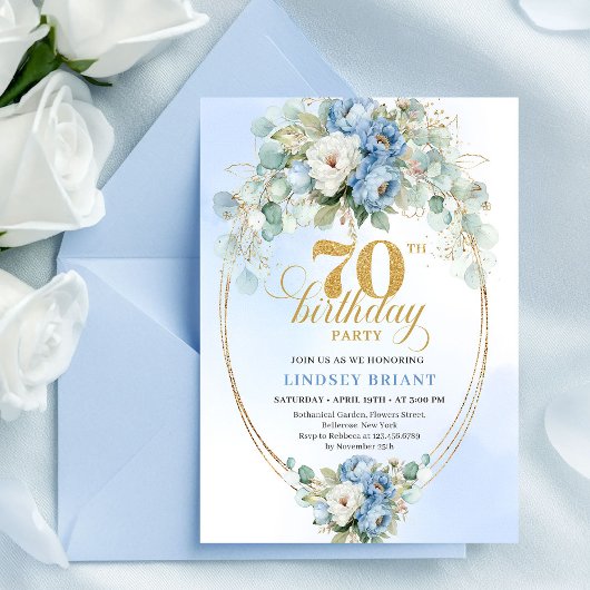 Timeless Boho ダスティブルーの花 70歳の誕生日 招待状