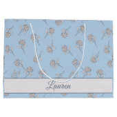  Timeless Botanical Bloom Soft Blue Monogram  ラージペーパーバッグ (裏面)