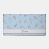 Timeless Botanical Bloom Soft Blue Monogram Desk デスクマット (正面)
