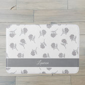 Timeless Botanical Bloom Soft Grey Monogram バスマット