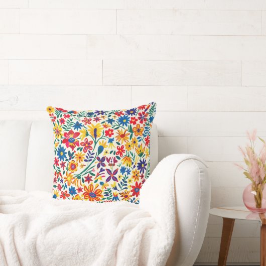 Timeless Floral Grace 20x20 Throw Pillow クッション (ソファ)