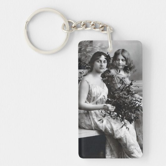 Timeless Portrait of Mother and Daughter キーホルダー (正面)